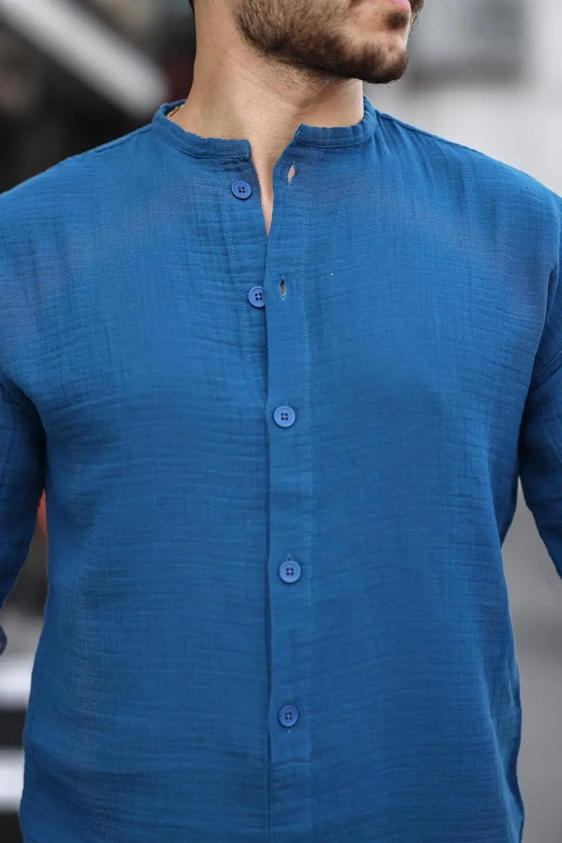 Chemise homme oversize en mousseline col mao demi-patte