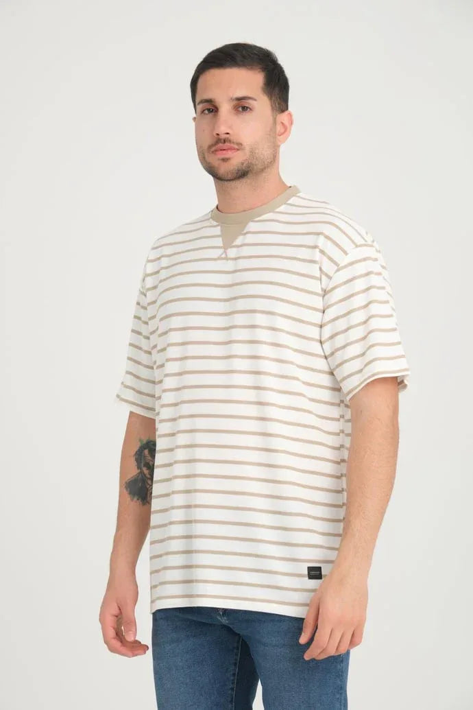 t‑shirt oversize homme rayé col enveloppe