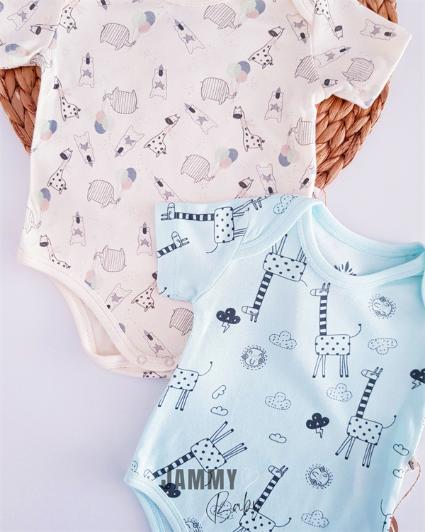 giraffe&elephant themed organic 2-piece short sleeve bodysuit set